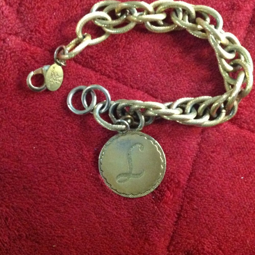 Vintage Maximal Art Initial "L" Gold Tone Bracelet